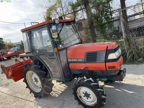 Минитрактор с кабиной Kubota GL-260 Grandel с ПСМ