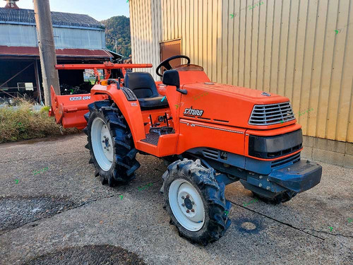 Японский мини-трактор Kubota X-24