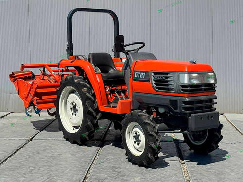 Японский мини-трактор Kubota GT-21 с ПСМ