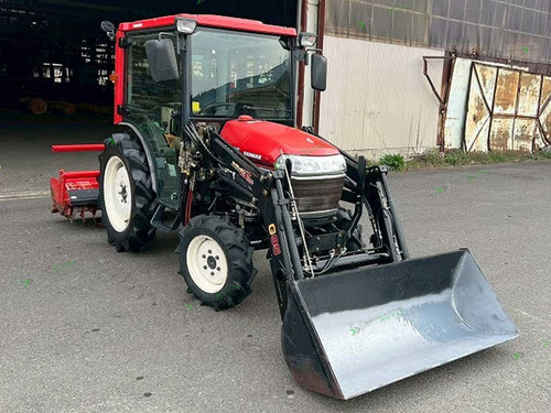 Японский мини-трактор Yanmar EF226 с фронтальным погрузчиком и ПСМ