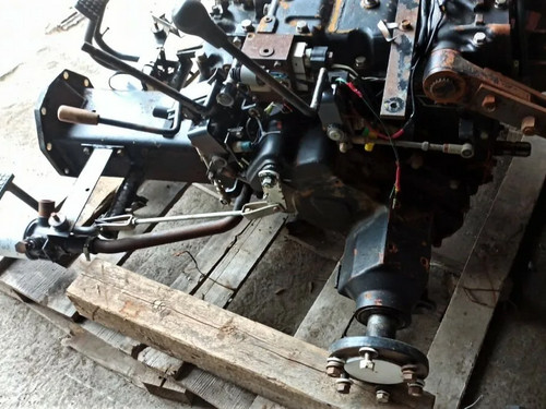 Двигатель + Шасси трактора Mitsubishi MT-18